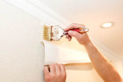 Pose de papier peint à Landunvez — revêtements muraux et toiles de verre